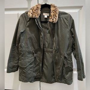 Loft Women’s Army Green Jacket w/ Faux Fur Collar